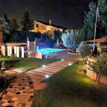 Apartamento Engel With Pool Kukci